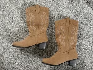 Women’s Cowboy Boots Size 9M Embroidered Western Festival Canyon Trial Brown